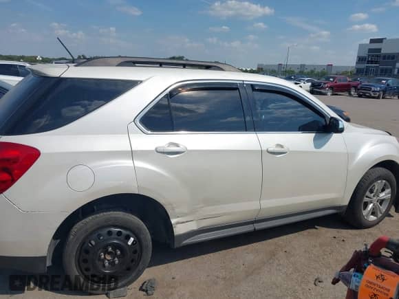 2015 Chevrolet Equinox LT с VIN 1GNALBEK5FZ143782, выставлен на аукционе IAAI как лот 43222150 с пробегом 184 919 миль миль и . История ставок и продаж доступна на DreamBid. Изображение 13.