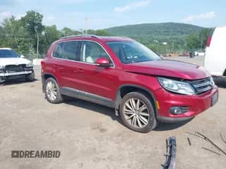 2016 Volkswagen Tiguan SEL с VIN WVGBV7AX1GW081267, выставлен на аукционе IAAI как лот 42636799 с пробегом 105 905 миль миль и . История ставок и продаж доступна на DreamBid. Изображение 1.