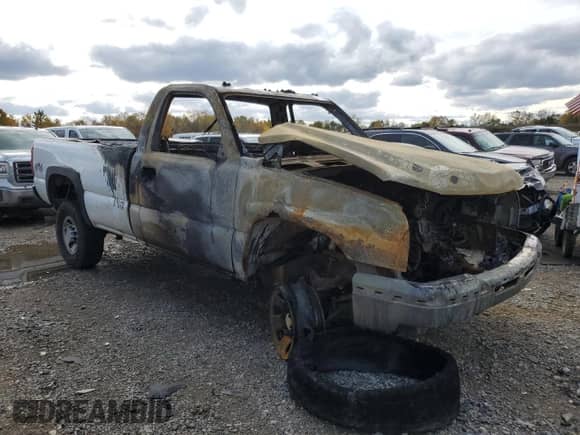 2005 Chevrolet Silverado 3500 SRW Wrk Trk z VIN 1GCHK34UX5E297557, wystawiony jako Copart lot #75354184 z przebiegiem Nie podano mil oraz Nie do naprawy • Non repairable. Historia ofert i sprzedaży dostępna na DreamBid. Obrazek 4.