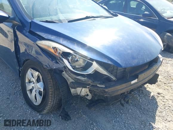 2016 Hyundai Elantra SE с VIN 5NPDH4AE4GH701052, выставлен на аукционе IAAI как лот 43350466 с пробегом 117 240 миль миль и . История ставок и продаж доступна на DreamBid. Изображение 18.