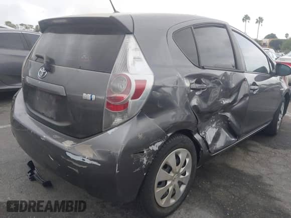 2014 Toyota Prius Two z VIN JTDKDTB36E1568194, wystawiony jako IAAI lot #43311283 z przebiegiem 162 963 mil mil oraz . Historia ofert i sprzedaży dostępna na DreamBid. Obrazek 6.