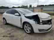 2014 Volvo S60 T5 с VIN YV1612FS2E2272714, выставлен на аукционе Copart как лот 68278845 с пробегом 90 731 миль миль и Списание • Salvage title. История ставок и продаж доступна на DreamBid. Изображение 4.