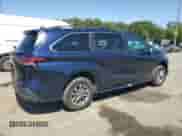 2021 Toyota Sienna XLE z VIN 5TDJRKEC9MS069054, wystawiony jako Copart lot #71951985 z przebiegiem 34 149 mil mil oraz Czysty tytuł • Clean title. Historia ofert i sprzedaży dostępna na DreamBid. Obrazek 3.