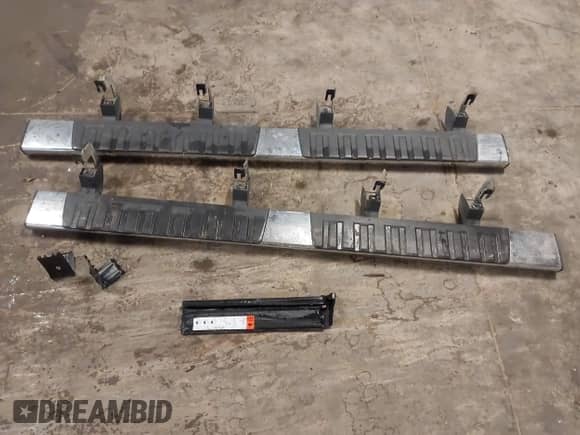 2017 Chevrolet Silverado 1500 High Country с VIN 3GCUKTEC6HG288386, выставлен на аукционе IAAI как лот 43374568 с пробегом 127 254 миль миль и . История ставок и продаж доступна на DreamBid. Изображение 12.