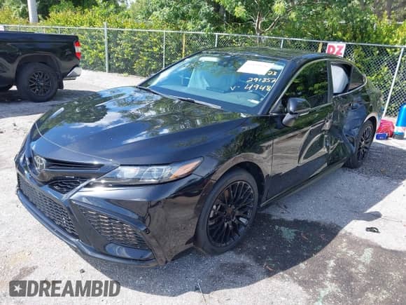 2023 Toyota Camry SE с VIN 4T1G11AK7PU114948, выставлен на аукционе IAAI как лот 43339536 с пробегом 25 290 миль миль и . История ставок и продаж доступна на DreamBid. Изображение 2.