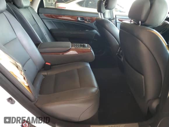 2016 Hyundai Equus Ultimate с VIN KMHGH4JH5GU105781, выставлен на аукционе Copart как лот 51545905 с пробегом 82 479 миль миль и Чистый • Clean title. История ставок и продаж доступна на DreamBid. Изображение 10.