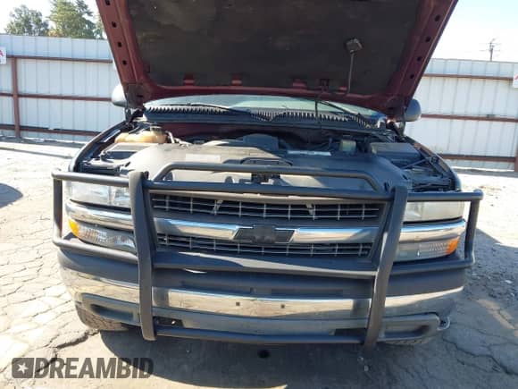 2000 Chevrolet Silverado 1500 LS z VIN 2GCEC19TXY1227986, wystawiony jako IAAI lot #43159851 z przebiegiem 300 863 mil mil oraz . Historia ofert i sprzedaży dostępna na DreamBid. Obrazek 10.