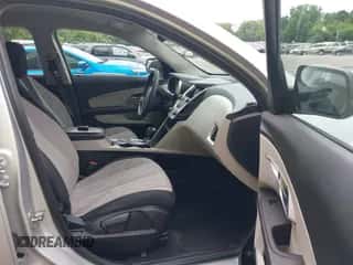 2016 Chevrolet Equinox LS с VIN 2GNALBEK0G1130304, выставлен на аукционе IAAI как лот 42601835 с пробегом 127 827 миль миль и . История ставок и продаж доступна на DreamBid. Изображение 5.