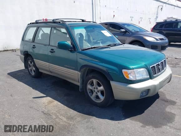 2001 Subaru Forester S with VIN JF1SF65541H751593, listed as a IAAI auction lot 42655009 with 238,185 mi miles and . Bid and sale history available at DreamBid. Image 1.