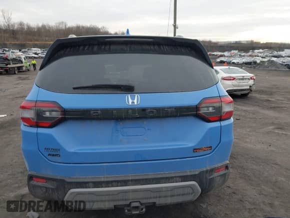 2023 Honda Pilot TrailSport with VIN 5FNYG1H61PB048082, listed as a IAAI auction lot 41653501 with 37,709 mi miles and . Bid and sale history available at DreamBid. Image 16.