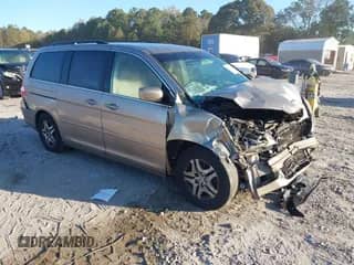 2006 Honda Odyssey EX z VIN 5FNRL38486B450061, wystawiony jako IAAI lot #43532271 z przebiegiem 215 219 mil mil oraz . Historia ofert i sprzedaży dostępna na DreamBid. Obrazek 1.