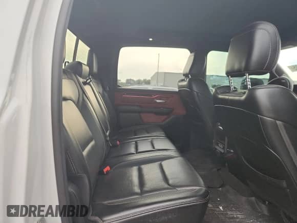 2019 Ram 1500 Rebel z VIN 1C6SRFLT2KN899920, wystawiony jako Copart lot #61851335 z przebiegiem 139 544 mil mil oraz Szkoda całkowita • Salvage title. Historia ofert i sprzedaży dostępna na DreamBid. Obrazek 10.