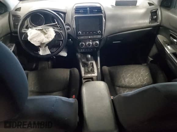 2021 Mitsubishi Outlander ES z VIN JA4ARUAU4MU017685, wystawiony jako Copart lot #66732615 z przebiegiem 100 521 mil mil oraz Nie do naprawy • Non repairable. Historia ofert i sprzedaży dostępna na DreamBid. Obrazek 8.