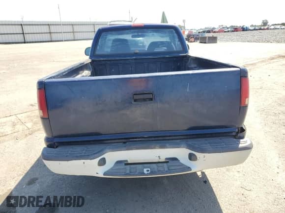 2000 Chevrolet S-10 с VIN 1GCCS1440Y8125040, выставлен на аукционе Copart как лот 80520875 с пробегом 291 980 миль миль и Списание • Salvage title. История ставок и продаж доступна на DreamBid. Изображение 6.