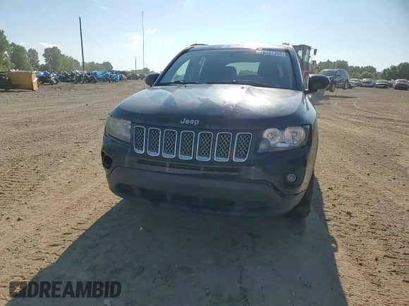 2014 Jeep Compass Sport z VIN 1C4NJDAB6ED728271, wystawiony jako Copart lot #70187355 z przebiegiem 224 993 mil mil oraz Czysty tytuł • Clean title. Historia ofert i sprzedaży dostępna na DreamBid. Obrazek 14.