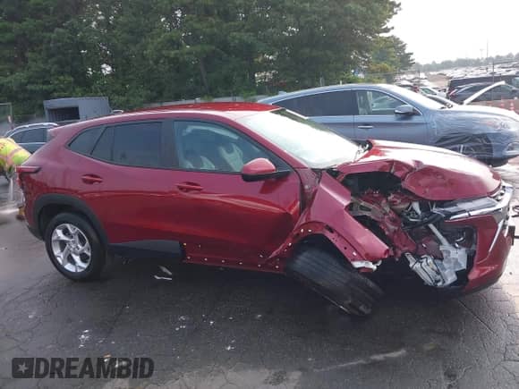 2024 Chevrolet Trax LS with VIN KL77LFE25RC100753, listed as a IAAI auction lot 42915541 with 29,428 mi miles and . Bid and sale history available at DreamBid. Image 13.