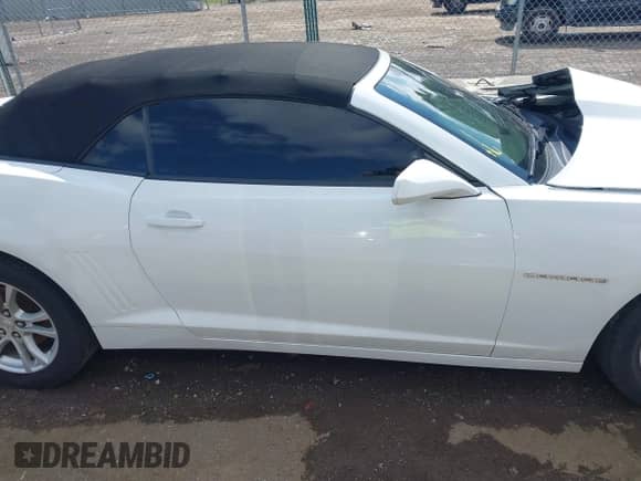 2015 Chevrolet Camaro LT z VIN 2G1FD3D39F9268492, wystawiony jako IAAI lot #43014767 z przebiegiem 168 631 mil mil oraz . Historia ofert i sprzedaży dostępna na DreamBid. Obrazek 14.