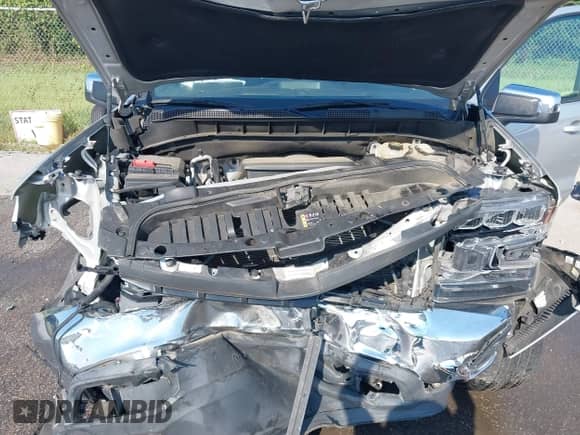 2020 Chevrolet Silverado 1500 LT z VIN 3GCPWCED2LG231153, wystawiony jako IAAI lot #43031286 z przebiegiem 94 010 mil mil oraz . Historia ofert i sprzedaży dostępna na DreamBid. Obrazek 10.