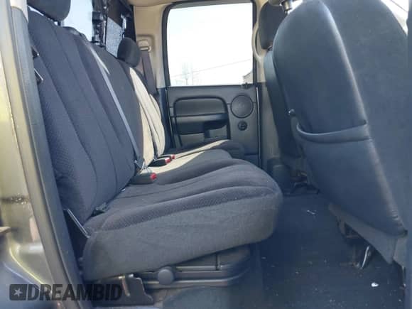 2004 Dodge 2500 SLT with VIN 3D7KU28D34G236830, listed as a IAAI auction lot 41758027 with 221,683 mi miles and . Bid and sale history available at DreamBid. Image 8.
