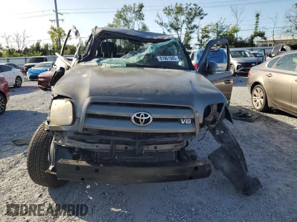 2006 Toyota Tundra Limited z VIN 5TBET38196S544331, wystawiony jako Copart lot #81961585 z przebiegiem Nie podano mil oraz Szkoda całkowita • Salvage title. Historia ofert i sprzedaży dostępna na DreamBid. Obrazek 5.