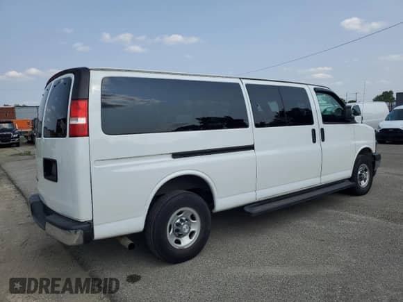 2018 Chevrolet Express Passenger LT с VIN 1GAZGPFPXJ1234733, выставлен на аукционе Copart как лот 59728105 с пробегом 92 513 миль миль и Списание • Salvage title. История ставок и продаж доступна на DreamBid. Изображение 3.