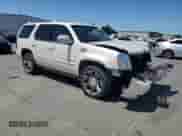 2012 Cadillac Escalade Premium с VIN 1GYS4CEF7CR286693, выставлен на аукционе Copart как лот 61225775 с пробегом 283 634 миль миль и Списание • Salvage title. История ставок и продаж доступна на DreamBid. Изображение 4.