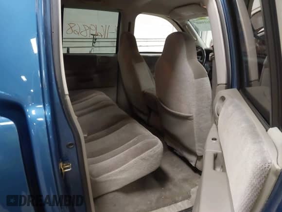 2003 Dodge Dakota SLT z VIN 1D7HG48N03S204480, wystawiony jako IAAI lot #41619868 z przebiegiem 135 359 mil mil oraz . Historia ofert i sprzedaży dostępna na DreamBid. Obrazek 8.