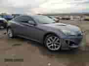 2014 Hyundai Genesis Coupe 2.0T с VIN KMHHT6KD4EU118710, выставлен на аукционе Copart как лот 79562654 с пробегом 177 261 миль миль и Списание • Salvage title. История ставок и продаж доступна на DreamBid. Изображение 4.