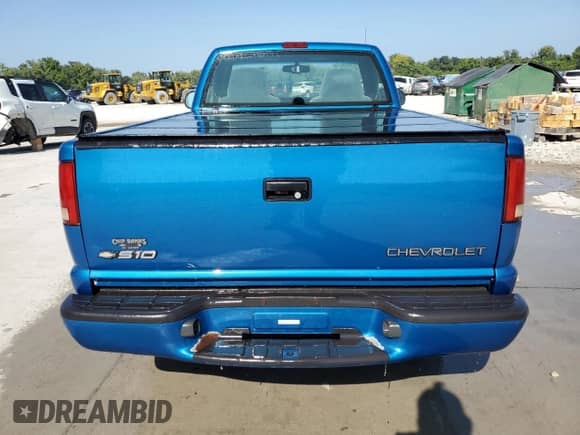 2000 Chevrolet S-10 с VIN 1GCCS1444Y8114378, выставлен на аукционе Copart как лот 71546755 с пробегом 141 507 миль миль и Списание • Salvage title. История ставок и продаж доступна на DreamBid. Изображение 6.