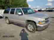 2005 Chevrolet Suburban LT z VIN 3GNEC16Z05G147552, wystawiony jako Copart lot #74532414 z przebiegiem 187 867 mil mil oraz Szkoda całkowita • Salvage title. Historia ofert i sprzedaży dostępna na DreamBid. Obrazek 4.