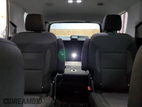 2020 Chevrolet Traverse LT Cloth z VIN 1GNEVGKW1LJ218987, wystawiony jako Copart lot #58584775 z przebiegiem 122 547 mil mil oraz Szkoda całkowita • Salvage title. Historia ofert i sprzedaży dostępna na DreamBid. Obrazek 10.