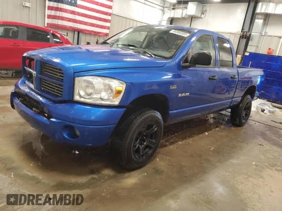 2008 Dodge 1500 ST z VIN 1D7HU18268J118648, wystawiony jako Copart lot #84868505 z przebiegiem 340 484 mil mil oraz Czysty tytuł • Clean title. Historia ofert i sprzedaży dostępna na DreamBid. Obrazek 1.