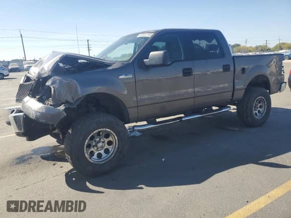 2006 Ford F-150 XLT z VIN 1FTPW12506KC38066, wystawiony jako Copart lot #83853765 z przebiegiem Nie podano mil oraz Szkoda całkowita • Salvage title. Historia ofert i sprzedaży dostępna na DreamBid. Obrazek 1.