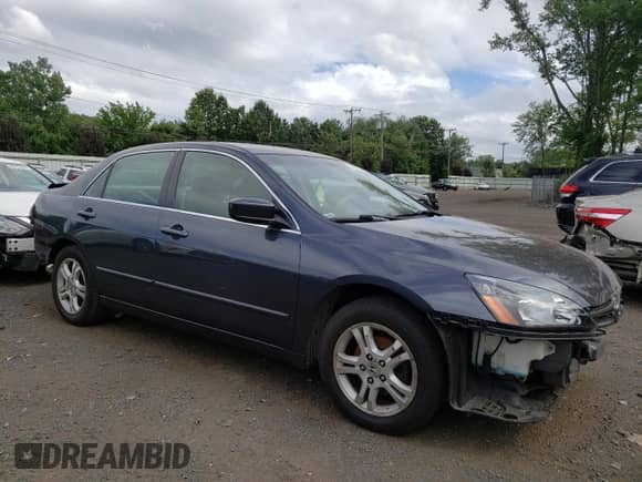 2007 Honda Accord LX SE с VIN 1HGCM553X7A132416, выставлен на аукционе Copart как лот 61928814 с пробегом 118 472 миль миль и Списание • Salvage title. История ставок и продаж доступна на DreamBid. Изображение 4.