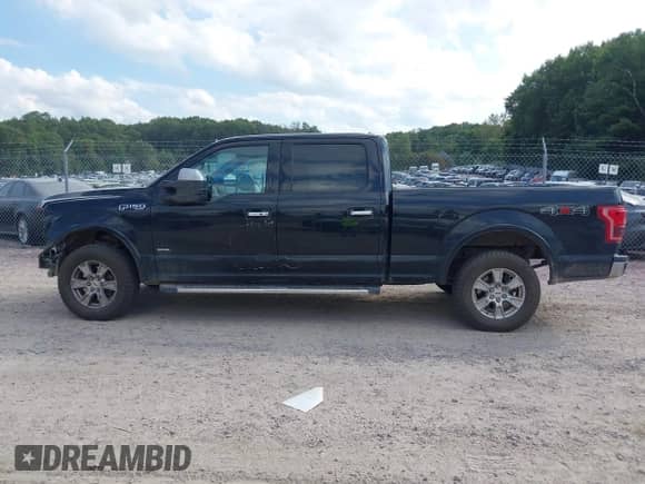 2016 Ford F-150 XLT z VIN 1FTFW1EG4GFC67217, wystawiony jako IAAI lot #43202017 z przebiegiem 227 685 mil mil oraz . Historia ofert i sprzedaży dostępna na DreamBid. Obrazek 14.
