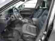 2023 Mazda CX-5 S Preferred z VIN JM3KFBCM8P0134709, wystawiony jako Copart lot #70990715 z przebiegiem 22 913 mil mil oraz Szkoda całkowita • Salvage title. Historia ofert i sprzedaży dostępna na DreamBid. Obrazek 7.