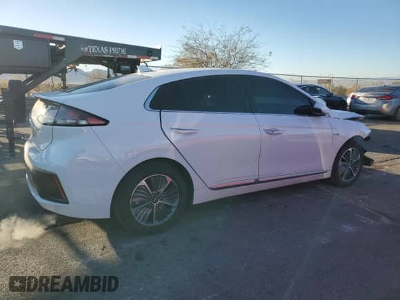 2020 Hyundai Ioniq Limited with VIN KMHCX5LD7LU194927, listed as a Copart auction lot 82890244 with 64,043 mi miles and Salvage title. Bid and sale history available at DreamBid. Image 3.