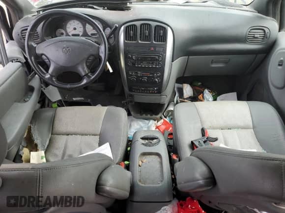 2004 Dodge Caravan SXT с VIN 2D4GP44L84R560546, выставлен на аукционе Copart как лот 64888154 с пробегом 189 554 миль миль и Списание • Salvage title. История ставок и продаж доступна на DreamBid. Изображение 8.