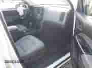 2019 Chevrolet Colorado 2WD Work Truck z VIN 1GCGSBEA5K1126261, wystawiony jako IAAI lot #41387823 z przebiegiem 124 840 mil mil oraz . Historia ofert i sprzedaży dostępna na DreamBid. Obrazek 5.