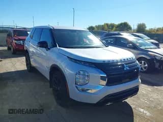 2023 Mitsubishi Outlander SE с VIN JA4J4UA80PZ012704, выставлен на аукционе IAAI как лот 43438318 с пробегом 40 690 миль миль и . История ставок и продаж доступна на DreamBid. Изображение 1.