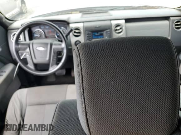 2013 Ford F-150 XLT z VIN 1FTFX1CF8DFD44500, wystawiony jako Copart lot #66993855 z przebiegiem 192 864 mil mil oraz Szkoda całkowita • Salvage title. Historia ofert i sprzedaży dostępna na DreamBid. Obrazek 8.