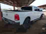 2020 Ram 1500 SLT z VIN 1C6RR6TT0LS133332, wystawiony jako IAAI lot #41923140 z przebiegiem 83 541 mil mil oraz . Historia ofert i sprzedaży dostępna na DreamBid. Obrazek 4.