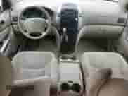 2009 Toyota Sienna CE с VIN 5TDZK29C09S249094, выставлен на аукционе Copart как лот 58906735 с пробегом 293 043 миль миль и Списание • Salvage title. История ставок и продаж доступна на DreamBid. Изображение 8.