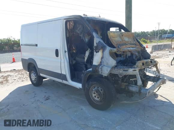 2015 Ram ProMaster z VIN 3C6TRVND8FE504363, wystawiony jako IAAI lot #42139840 z przebiegiem Nie podano mil oraz . Historia ofert i sprzedaży dostępna na DreamBid. Obrazek 1.