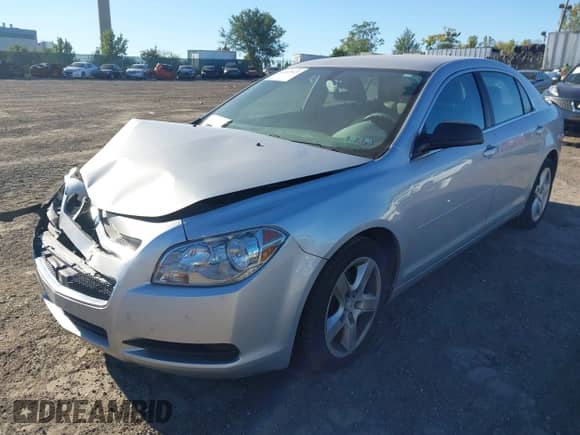 2011 Chevrolet Malibu 1LS с VIN 1G1ZB5E12BF242426, выставлен на аукционе IAAI как лот 43415025 с пробегом 88 119 миль миль и . История ставок и продаж доступна на DreamBid. Изображение 17.