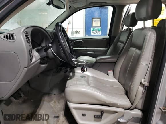 2009 Chevrolet TrailBlazer 1LT z VIN 1GNDT33S692132289, wystawiony jako Copart lot #45195385 z przebiegiem 189 936 mil mil oraz Szkoda całkowita • Salvage title. Historia ofert i sprzedaży dostępna na DreamBid. Obrazek 7.
