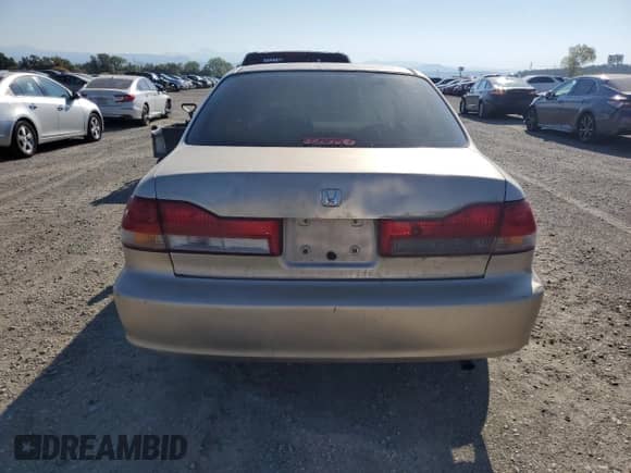 2001 Honda Accord LX with VIN 3HGCG66571G703303, listed as a Copart auction lot 80304165 with 267,084 mi miles and Clean title. Bid and sale history available at DreamBid. Image 6.
