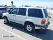 1999 Ford Explorer XLT с VIN 1FMZU32P7XZB02842, выставлен на аукционе IAAI как лот 42686057 с пробегом 187 266 миль миль и . История ставок и продаж доступна на DreamBid. Изображение 3.