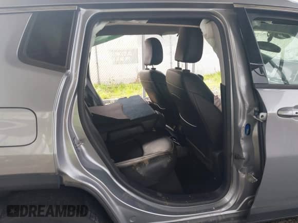 2022 Jeep Compass Altitude с VIN 3C4NJCBB0NT140157, выставлен на аукционе IAAI как лот 42285234 с пробегом Не указан миль и . История ставок и продаж доступна на DreamBid. Изображение 8.