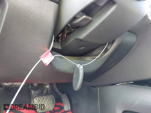 2014 Nissan Pathfinder S with VIN 5N1AR2MN3EC664158, listed as a IAAI auction lot 42239865 with 163,542 mi miles and . Bid and sale history available at DreamBid. Image 11.